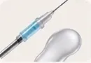 Seringa e gel de ácido hialurônico.